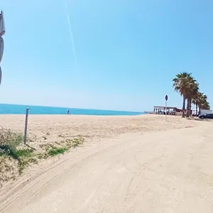https://apartment-with-sea-views-50m-from-the-beach.catalonia-hotels.com